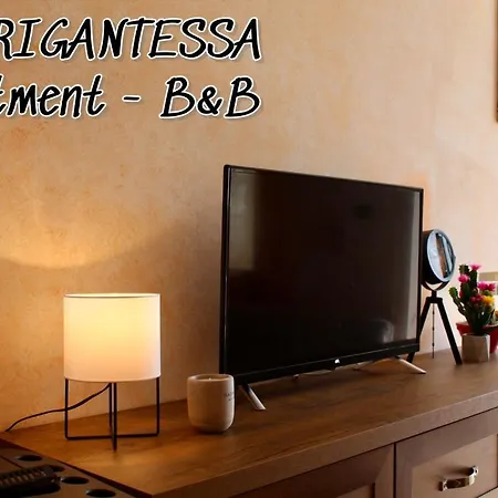 La Brigantessa Sante Marie