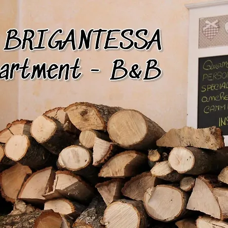 La Brigantessa شقة *